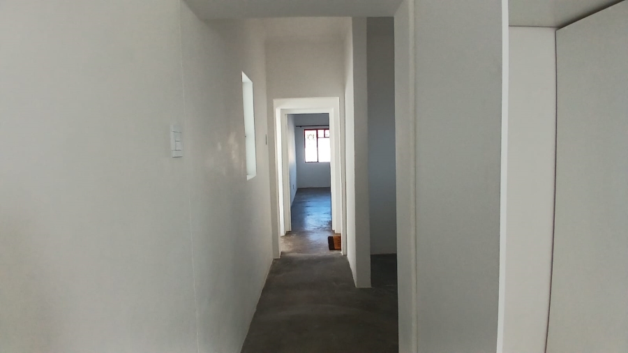 To Let 1 Bedroom Property for Rent in Clamhall Western Cape